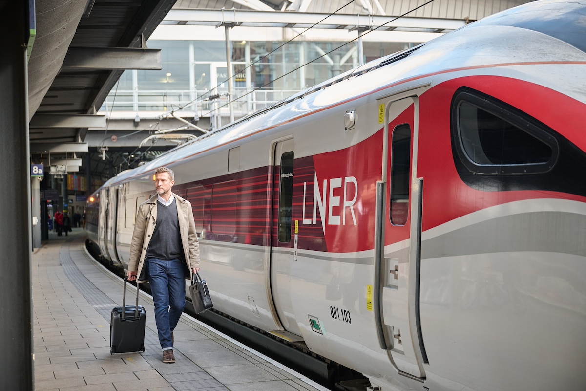 Convenience Redefined: The Queens Hotel’s Proximity to Leeds Train Station Image