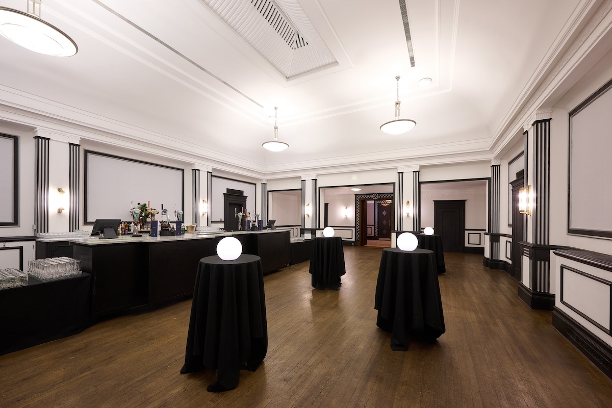 From Meetings to Moments: Hosting Your Events at The Queens Hotel Image